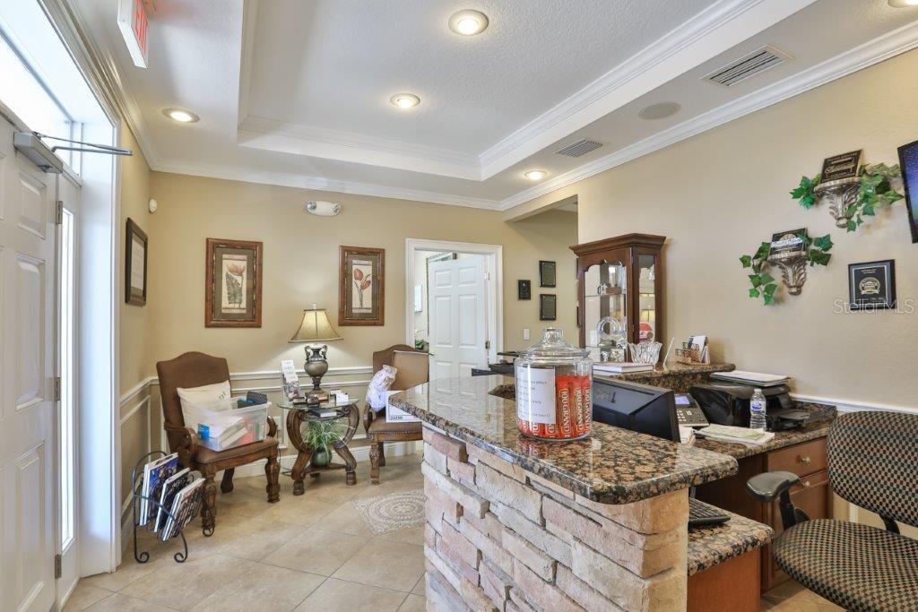 437 Apollo Beach Blvd #f-8 Property Photo 2