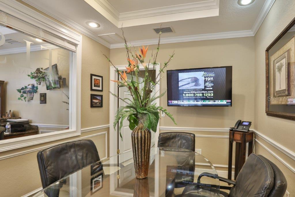 437 Apollo Beach Blvd #f-8 Property Photo 4