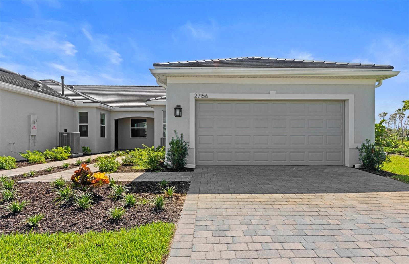 27156 Capri Shores Cir Property Photo 1