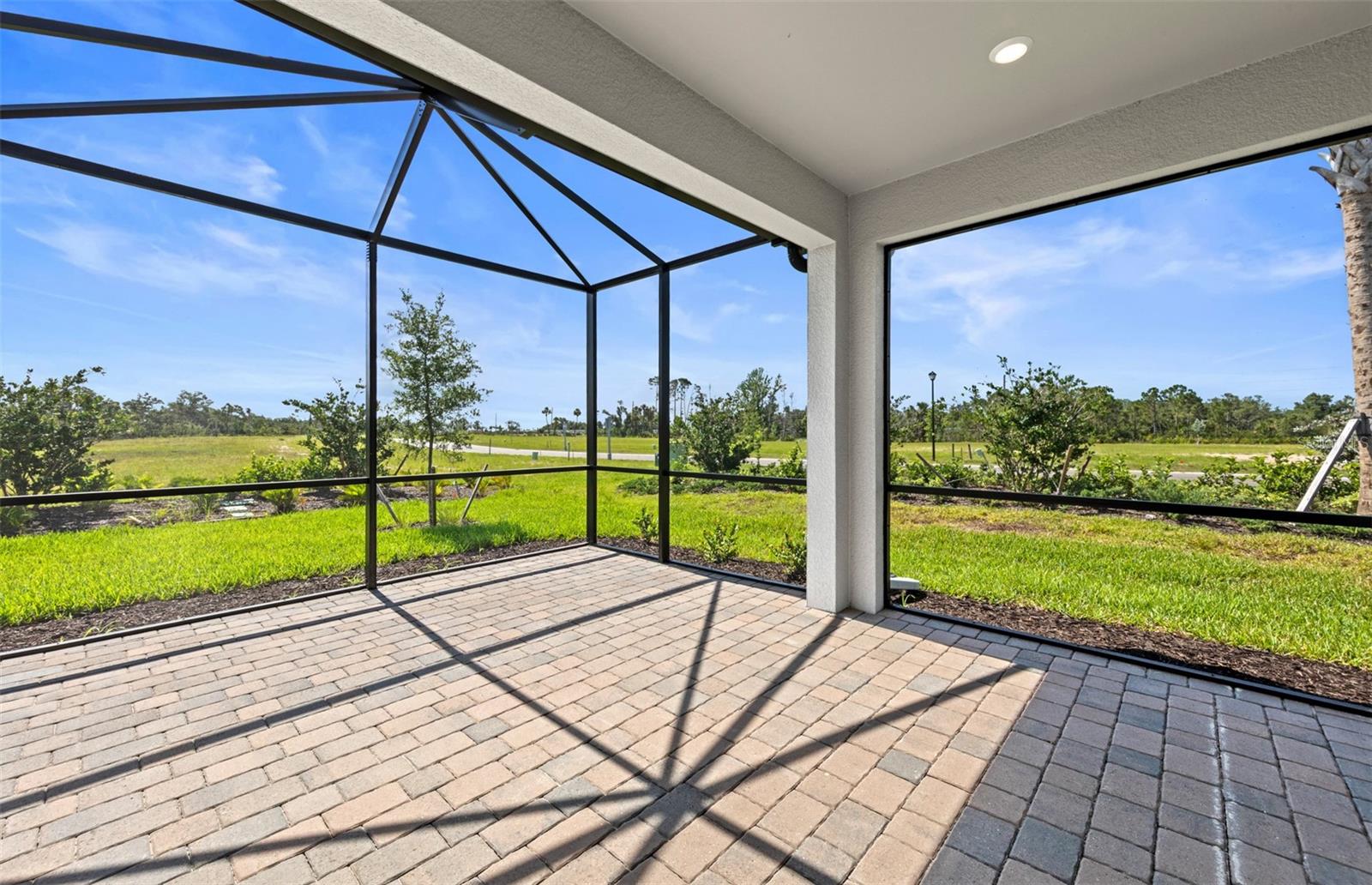 27156 Capri Shores Cir Property Photo 27
