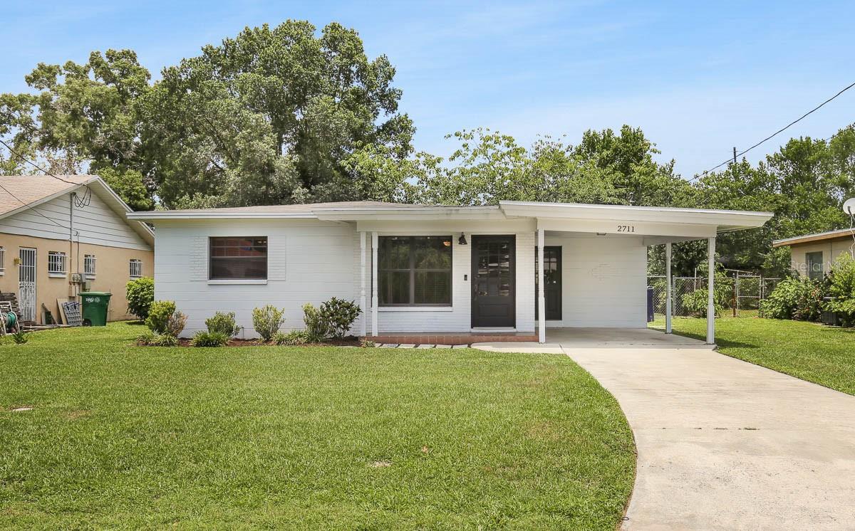 2711 W Grace St Property Photo