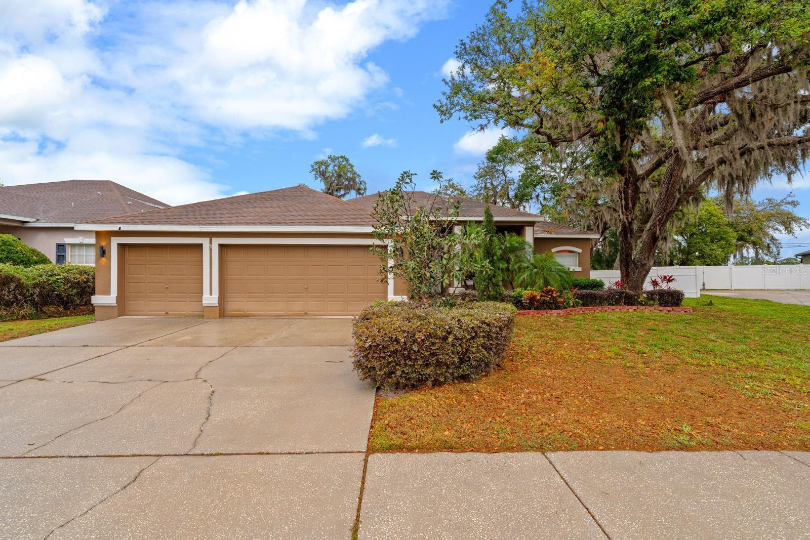 2539 Centennial Falcon Dr Property Photo