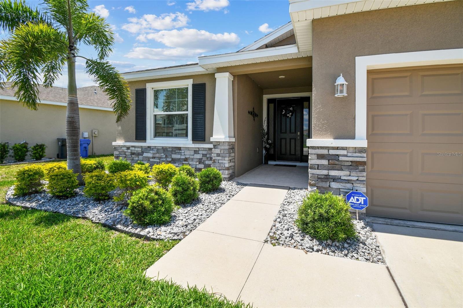 16625 Goose Ribbon Pl Property Photo 3