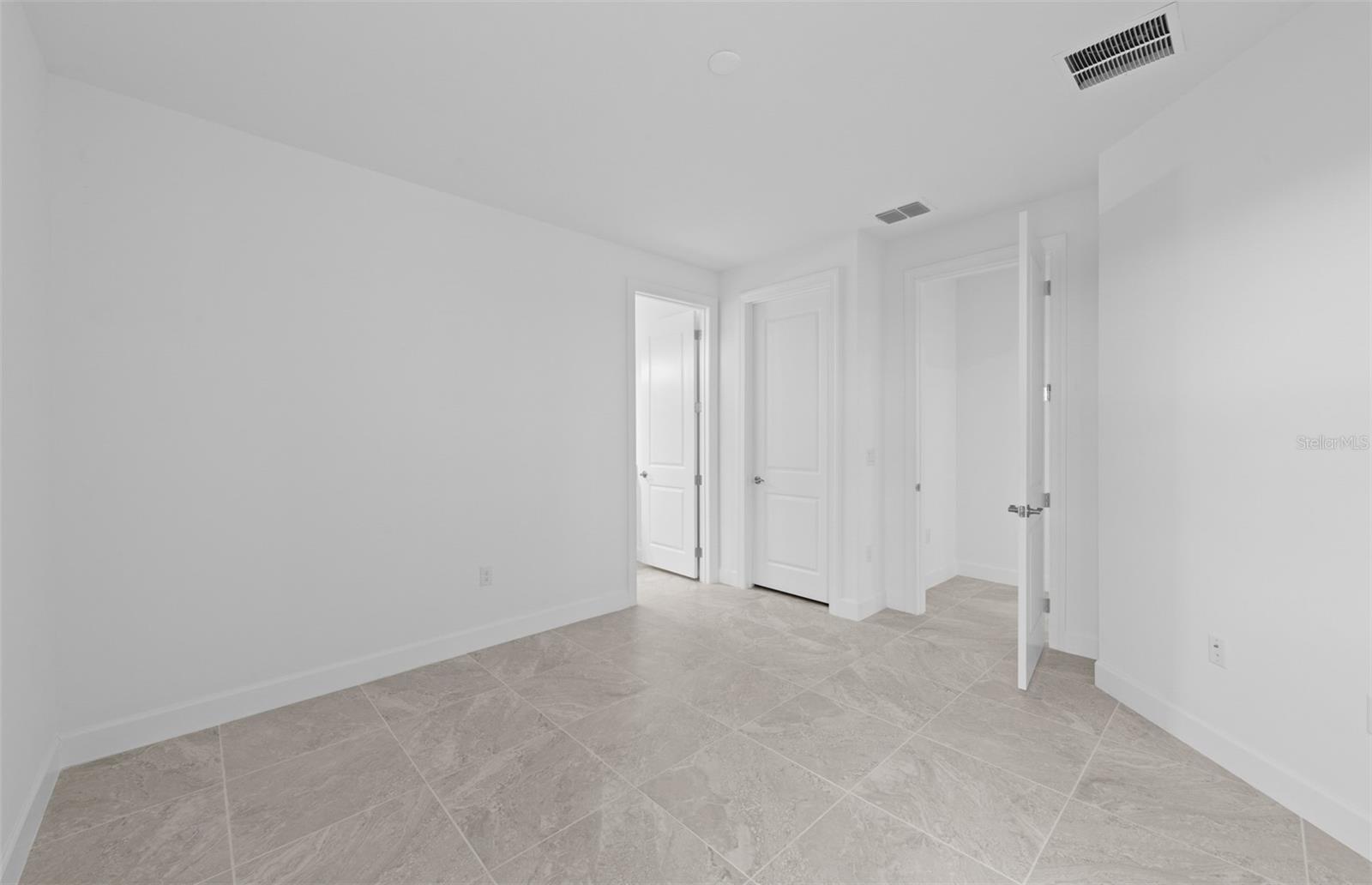 27152 Capri Shores Cir Property Photo 20