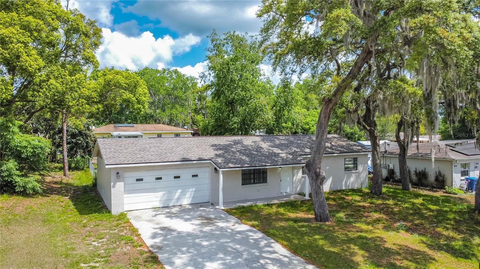 27111 Wakefield Dr Property Photo