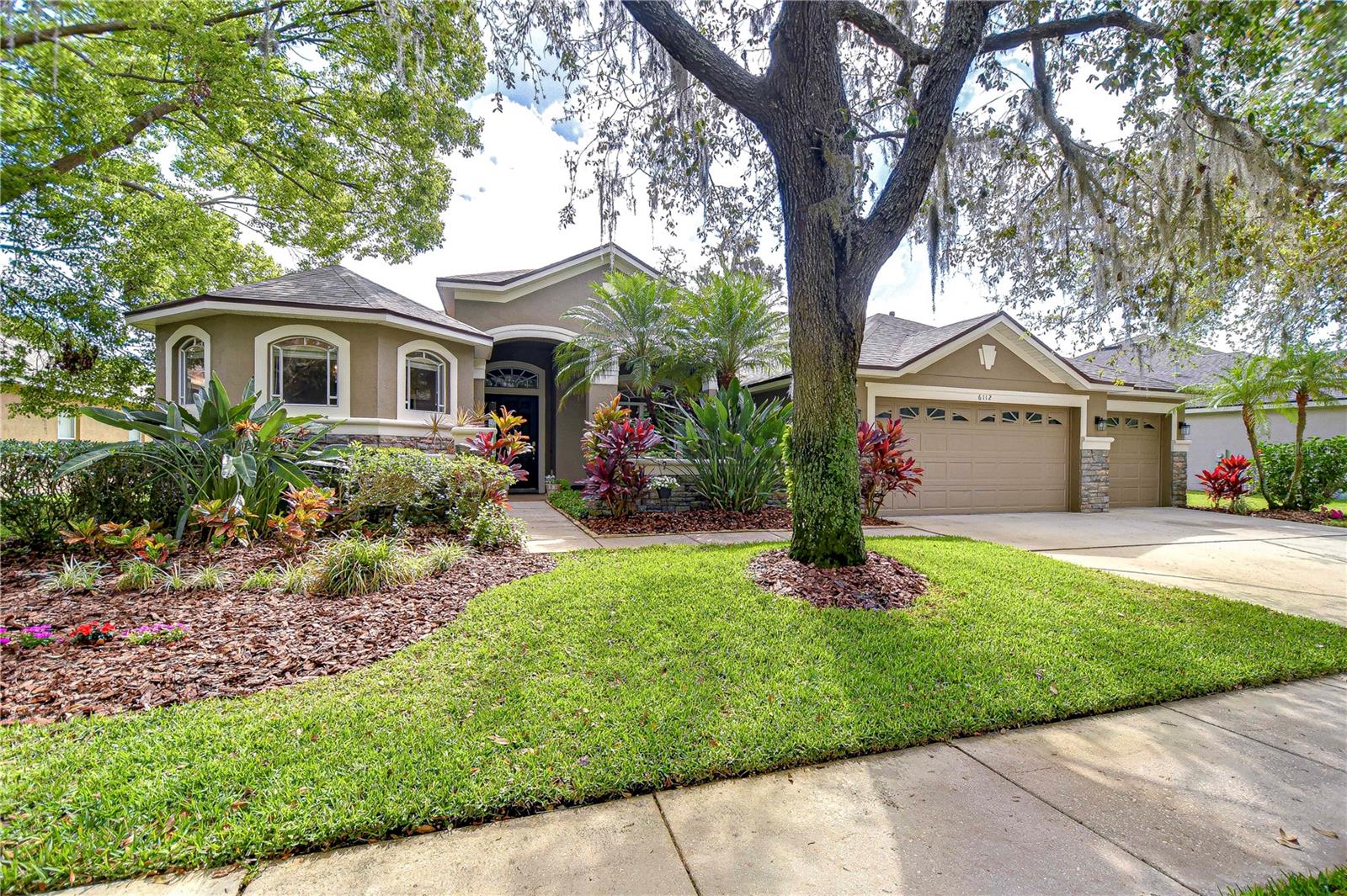 6112 Ibispark Dr Property Photo 1