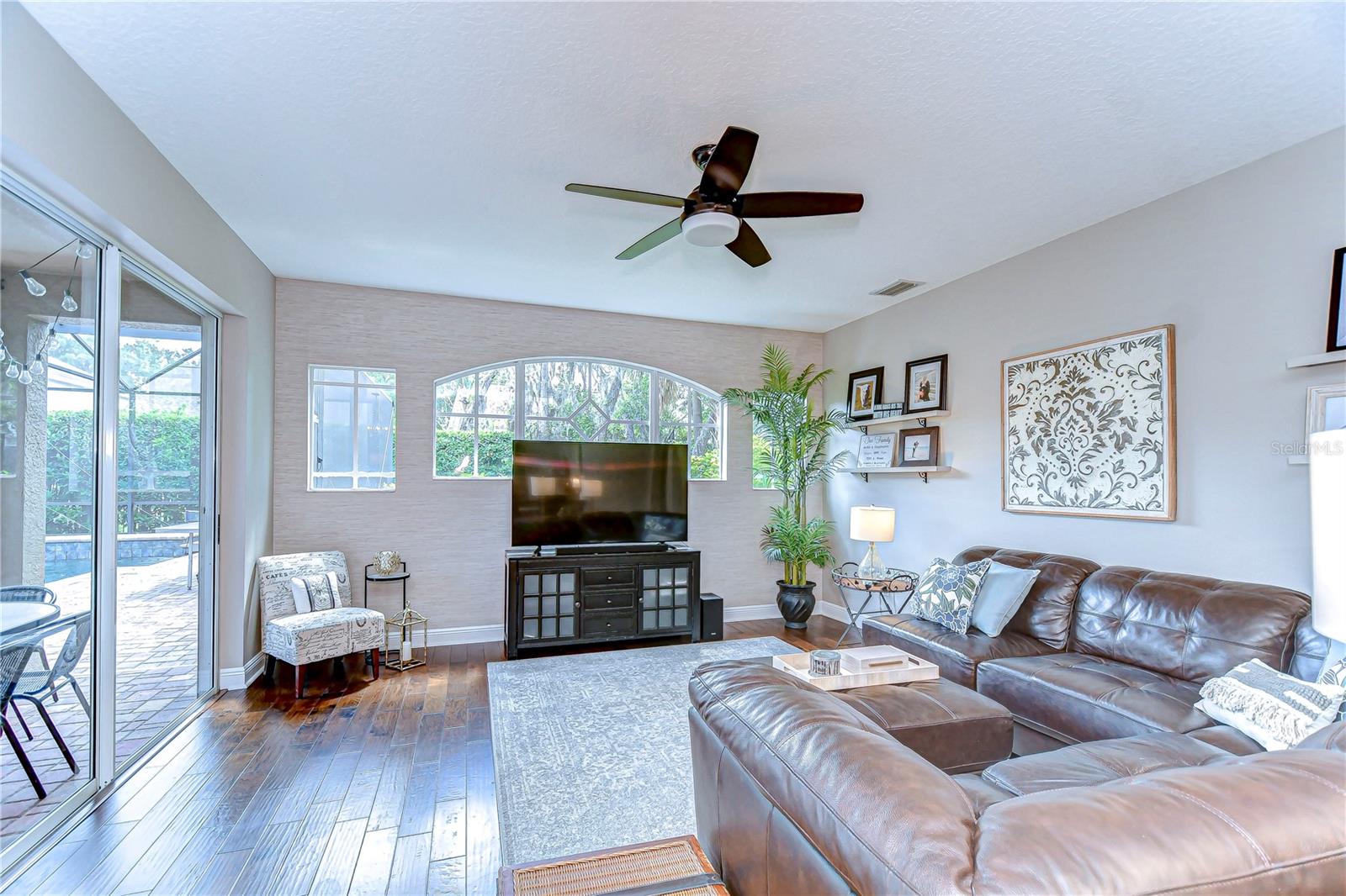 6112 Ibispark Dr Property Photo 15