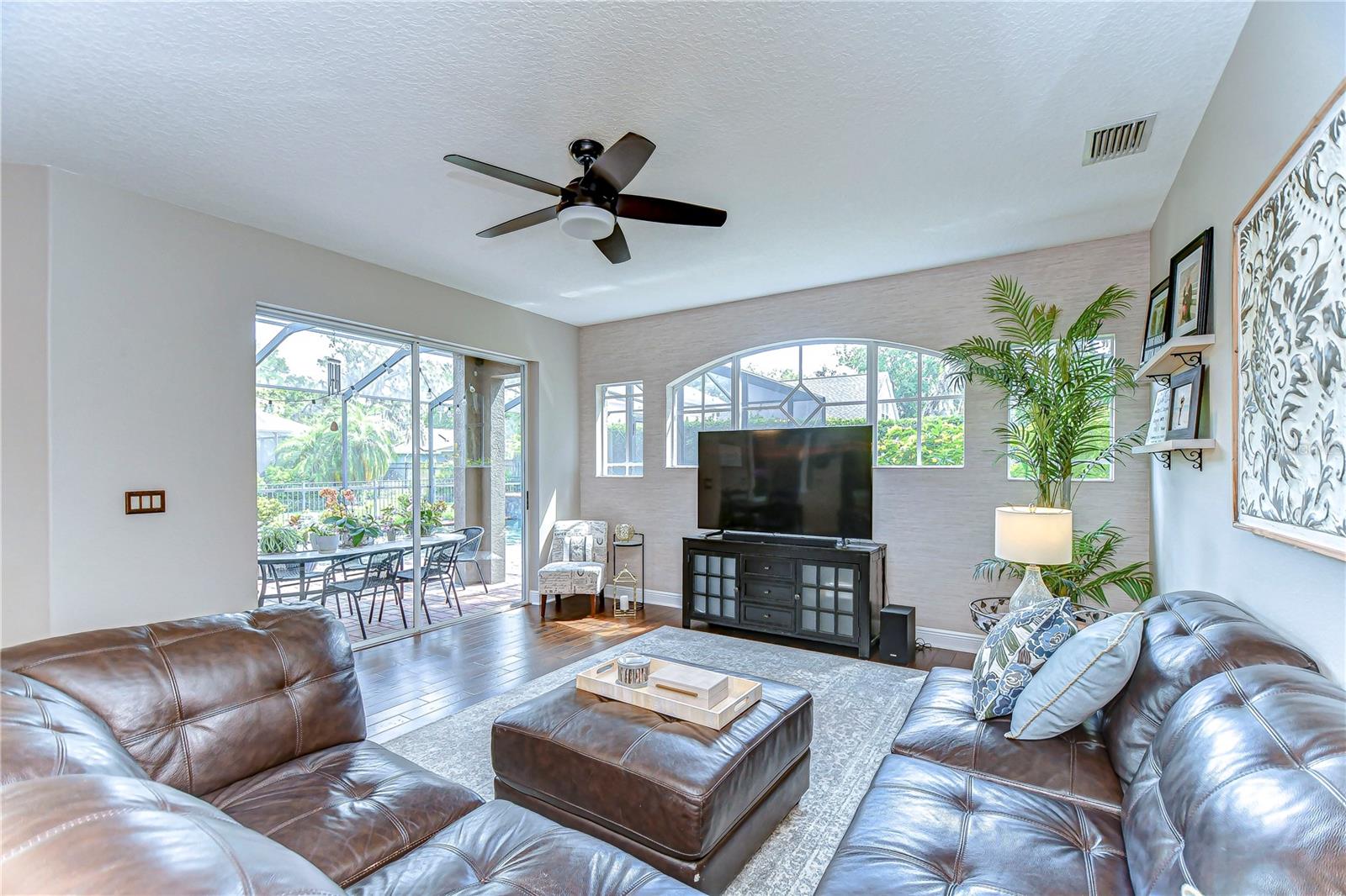 6112 Ibispark Dr Property Photo 16