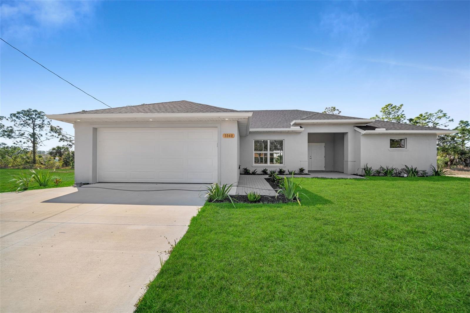 3340 Garden Blvd Property Photo