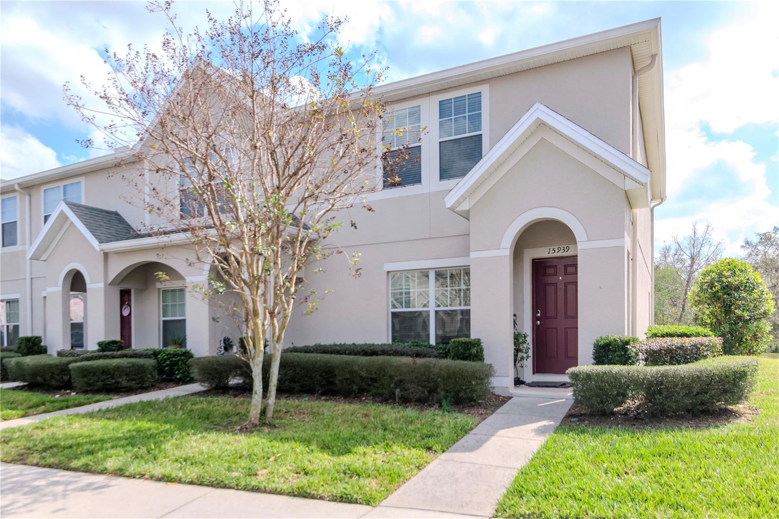 15939 Fishhawk View Dr Property Photo