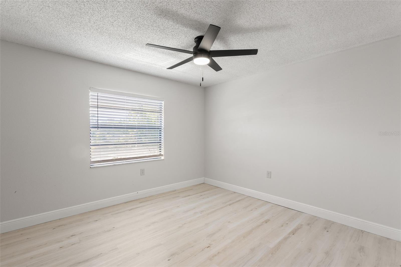 2131 Ridge Rd S #130 Property Photo 16