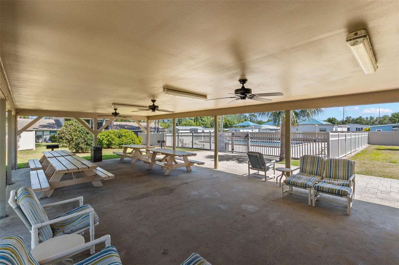 2131 Ridge Rd S #130 Property Photo 25