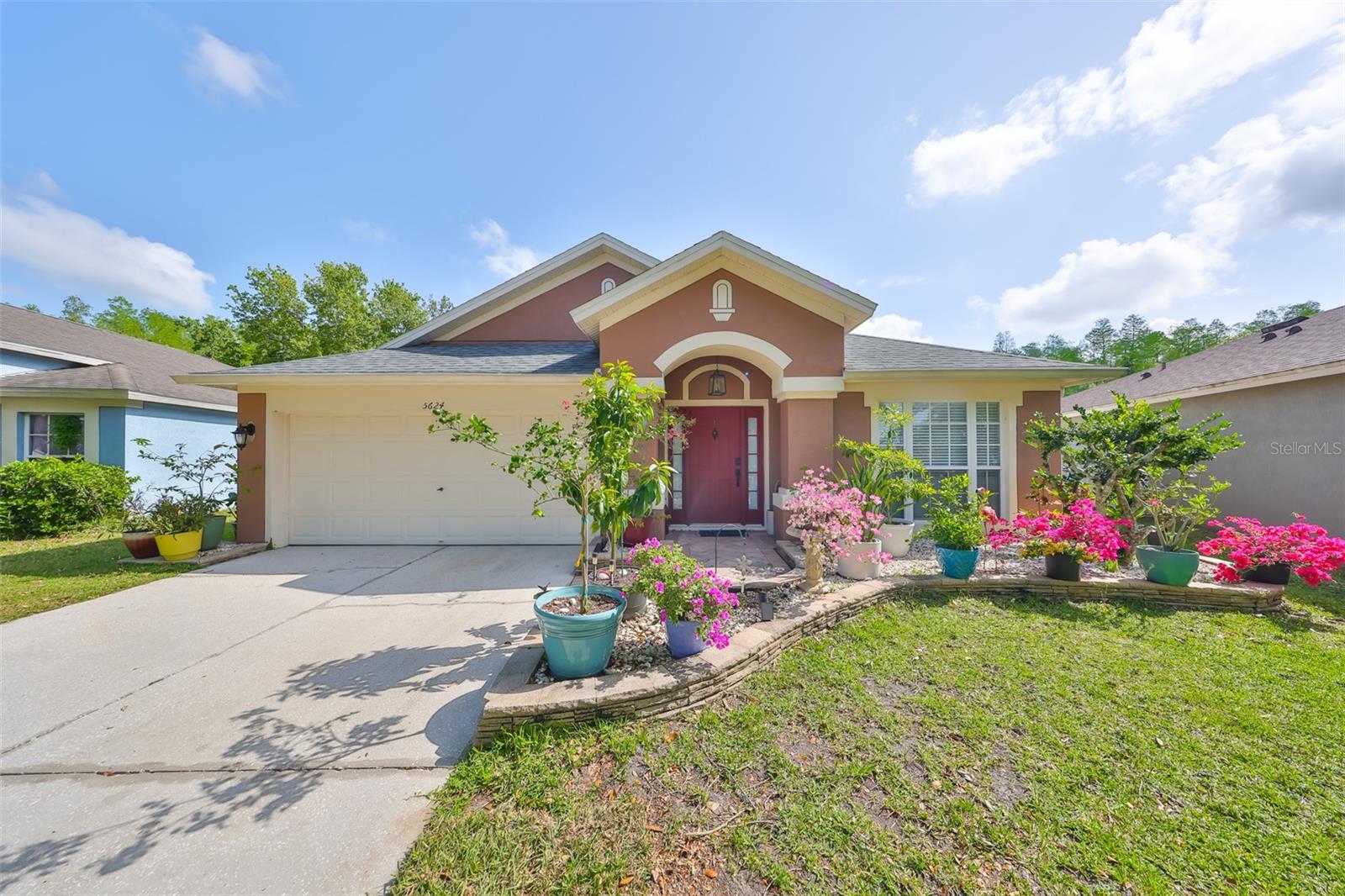 5624 Dark Star Loop Property Photo