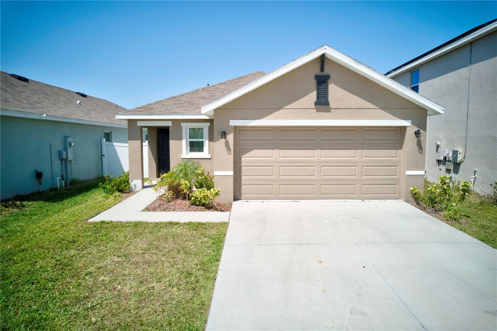 588 Olive Conch St Property Photo
