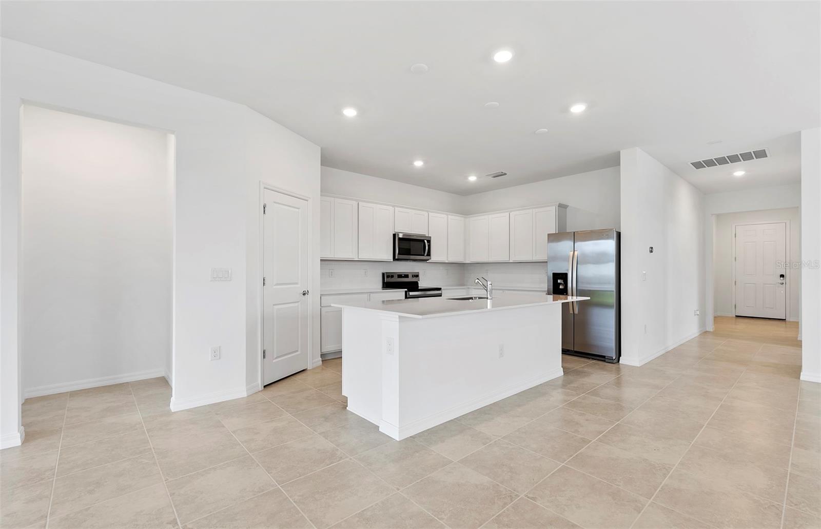 2760 Winding Creek Trl Property Photo 6