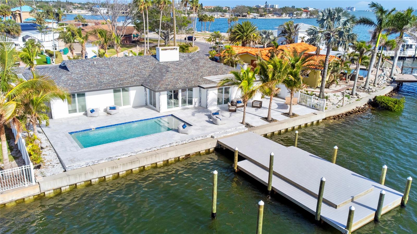 1493 Sea Gull Dr S Property Photo