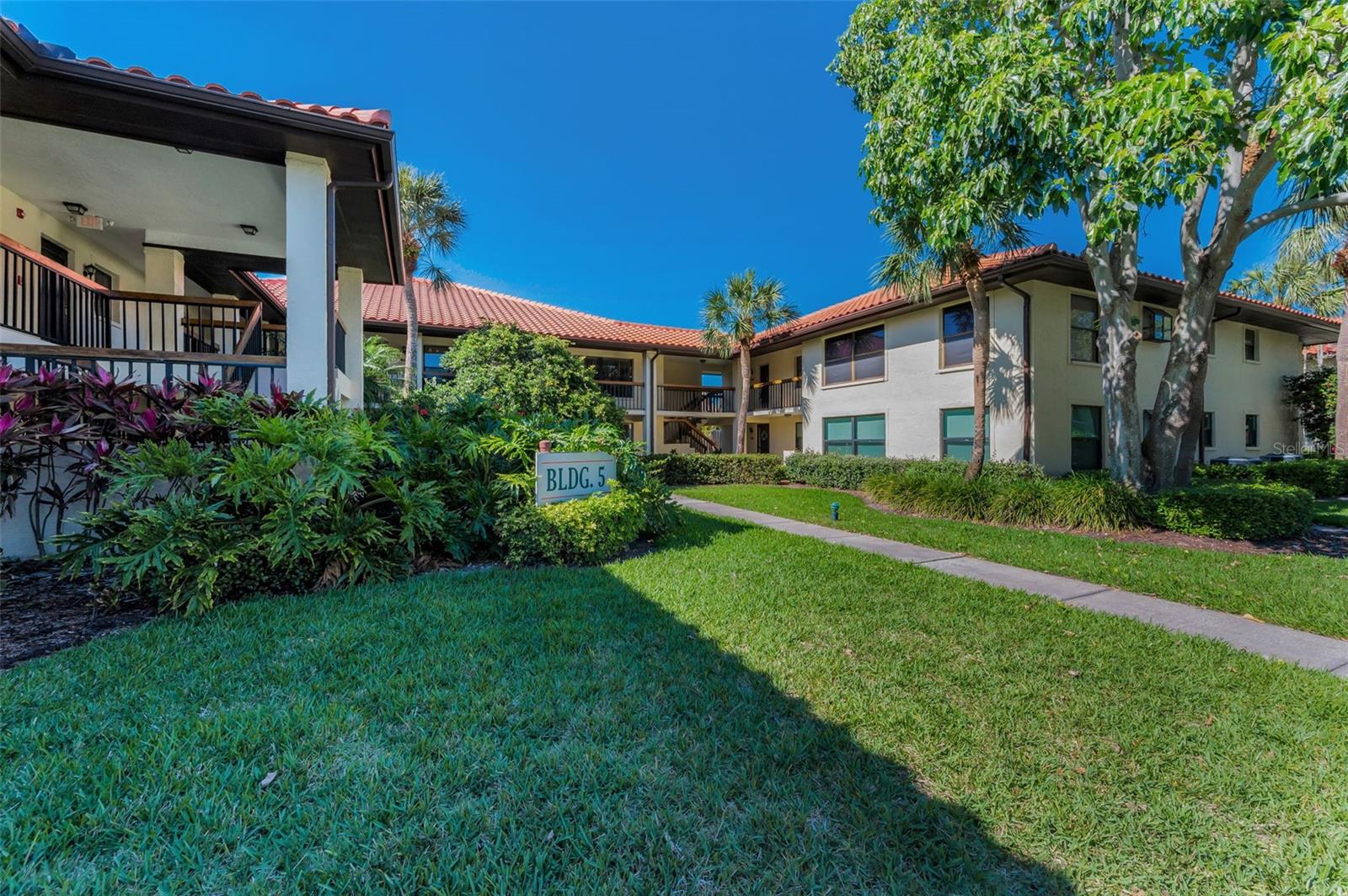 502 Hammock Pine Blvd #502 Property Photo 3