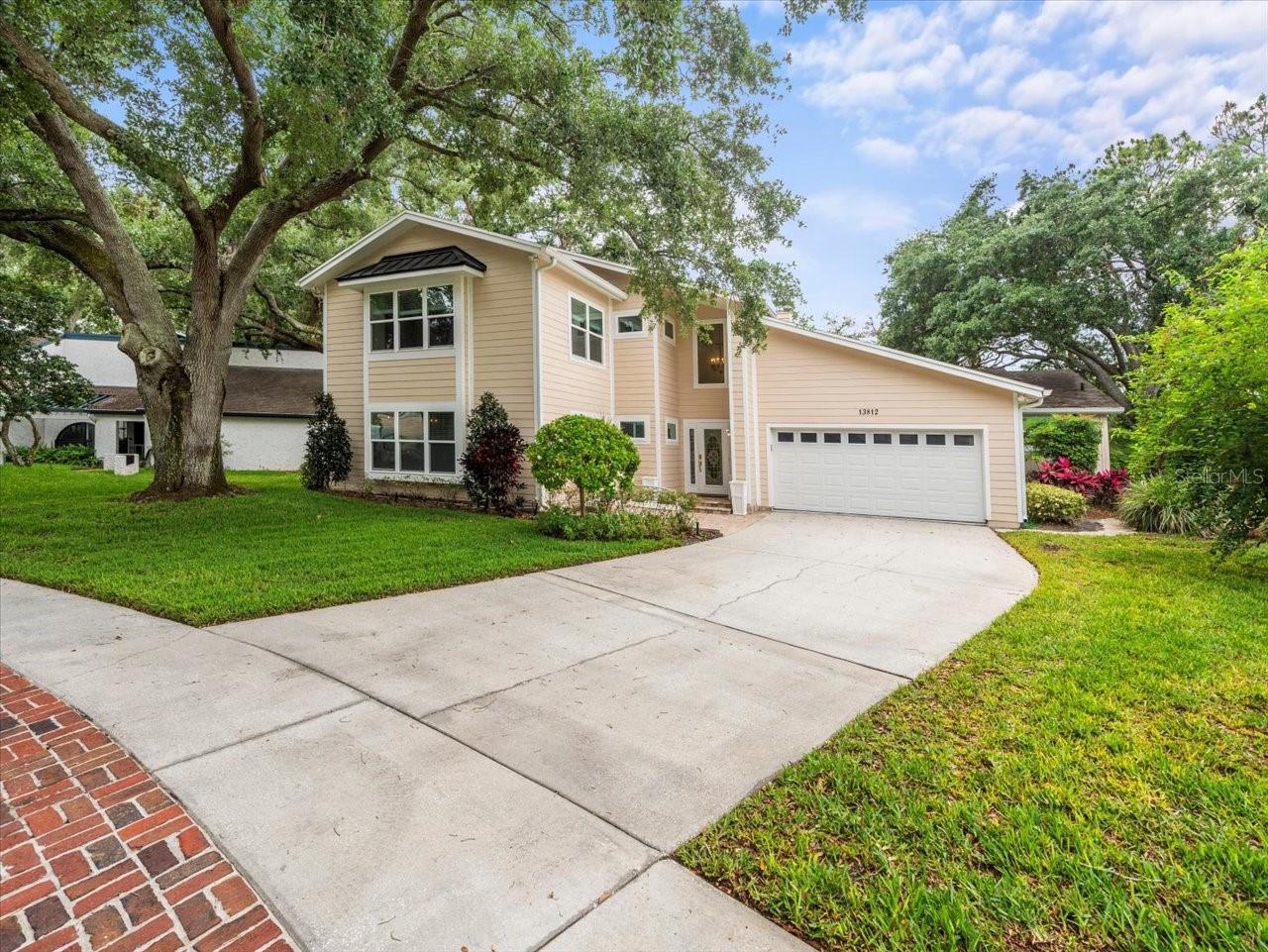 13812 Cypress Village Cir Property Photo