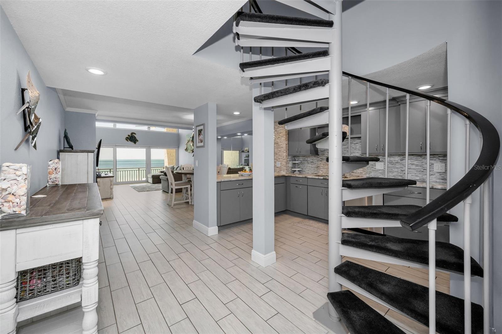700 West Condo Real Estate Listings Main Image