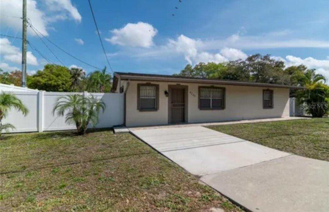 6213 Sheldon Rd Property Photo 2