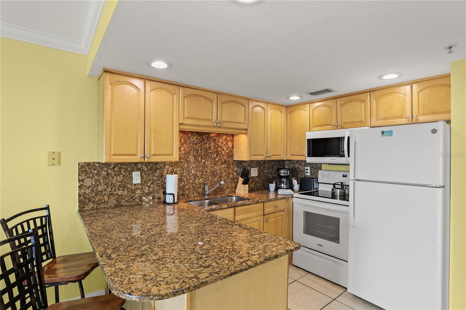 11360 Gulf Blvd #503 Property Photo 15