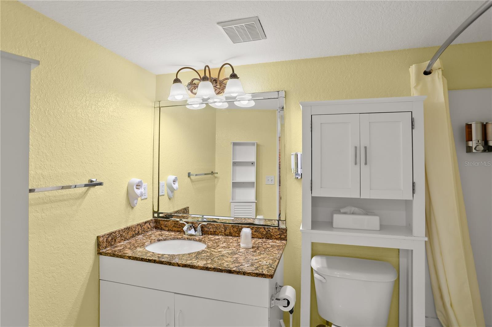 11360 Gulf Blvd #503 Property Photo 17
