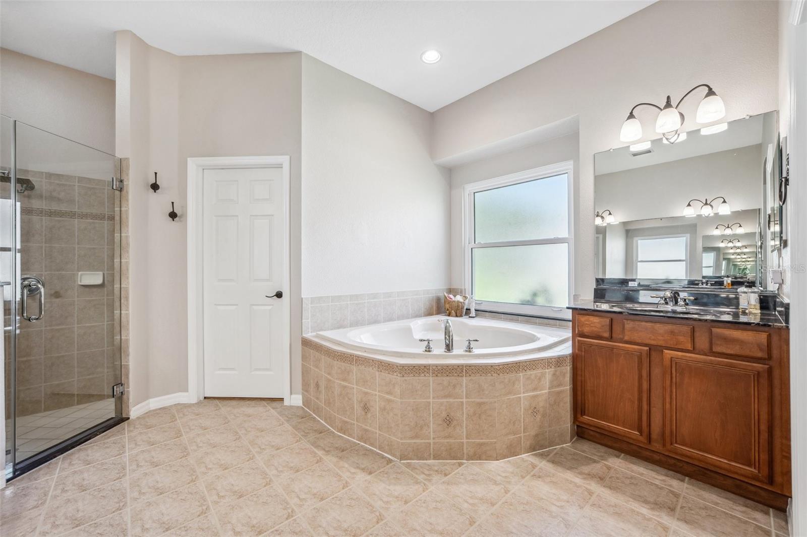 15930 Sorawater Dr Property Photo 40