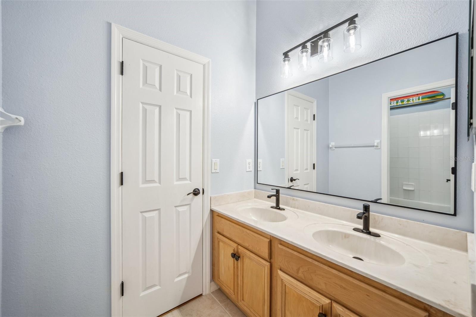 15930 Sorawater Dr Property Photo 45