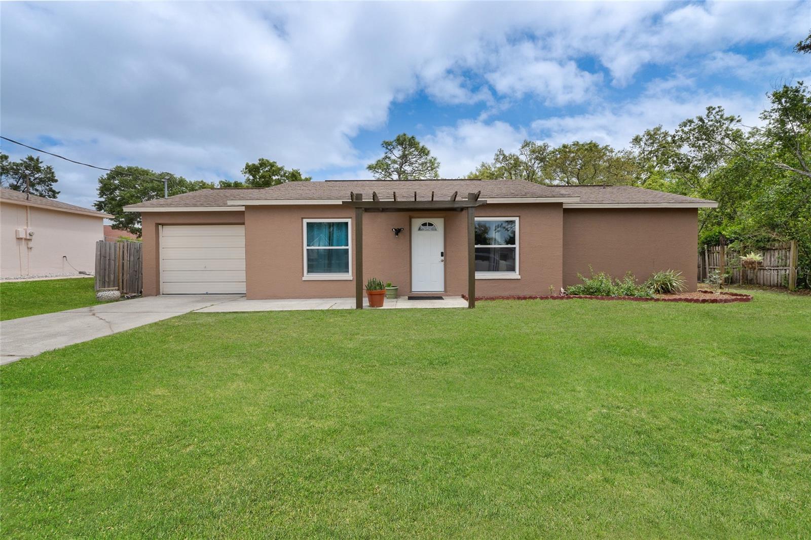 11396 Terrell Rd Property Photo