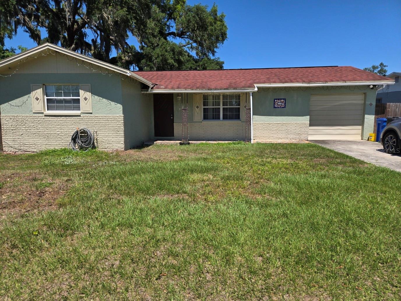 111 Inwood Cir Property Photo