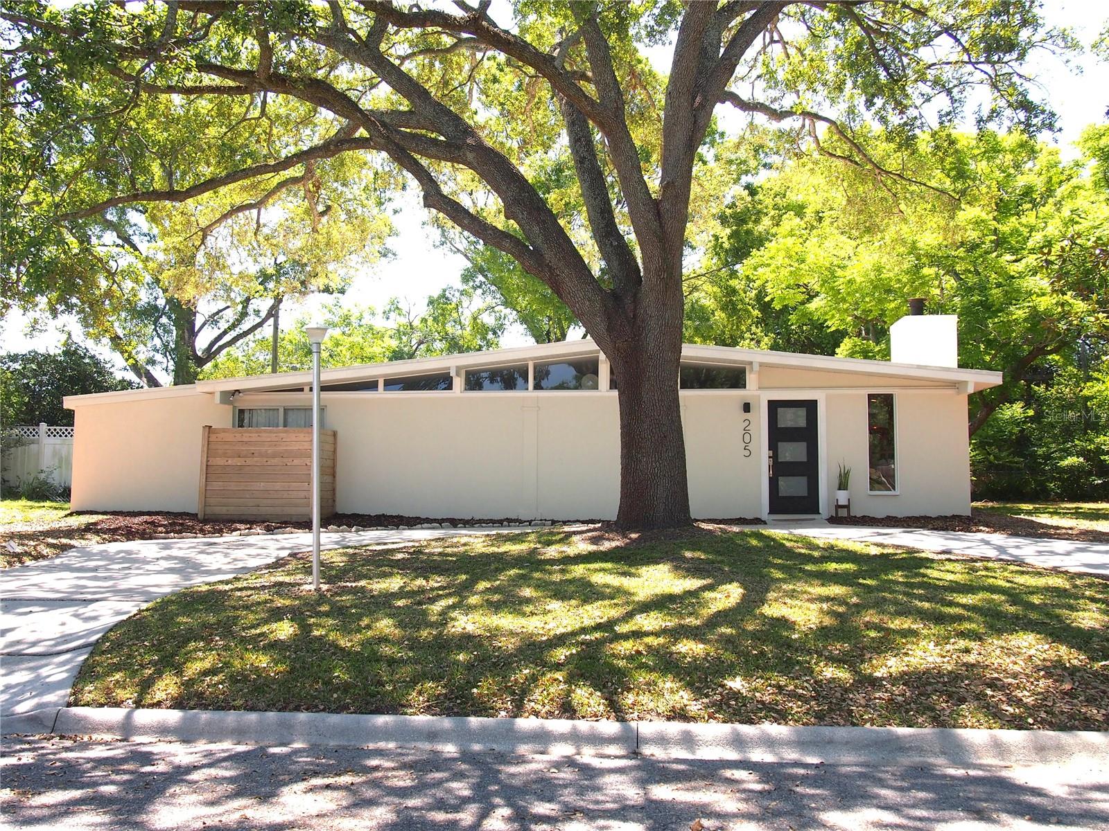 205 Park Ridge Ave Property Photo