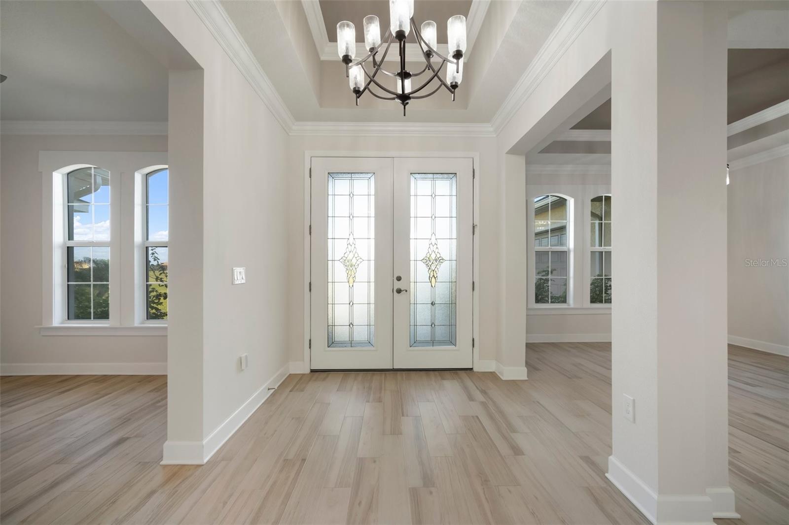 5325 San Remo Cir Property Photo 4