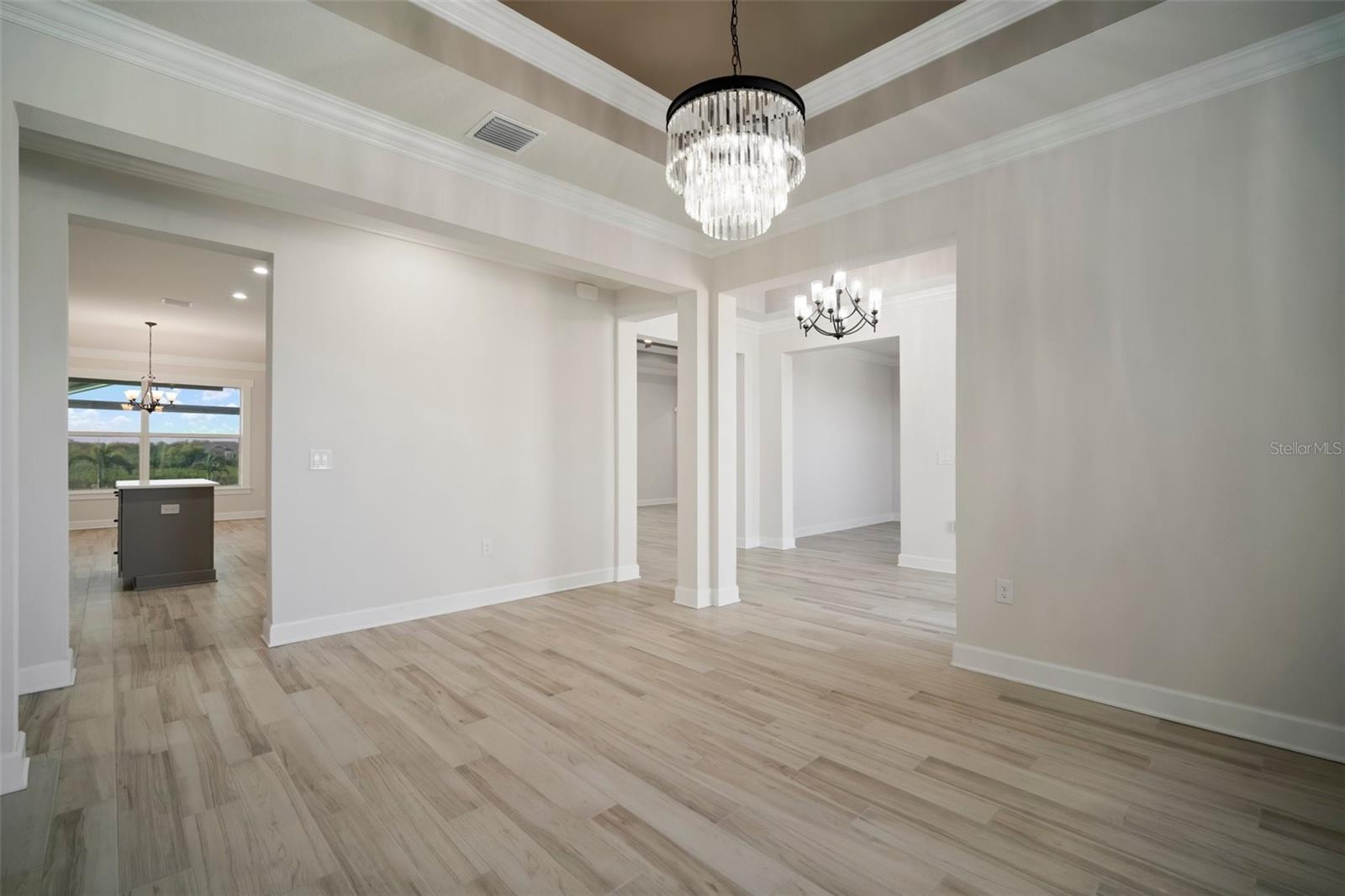 5325 San Remo Cir Property Photo 8