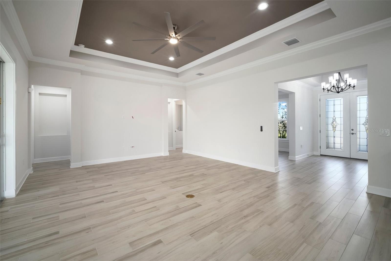 5325 San Remo Cir Property Photo 10