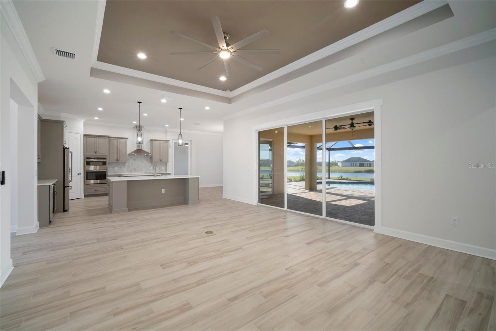 5325 San Remo Cir Property Photo 13