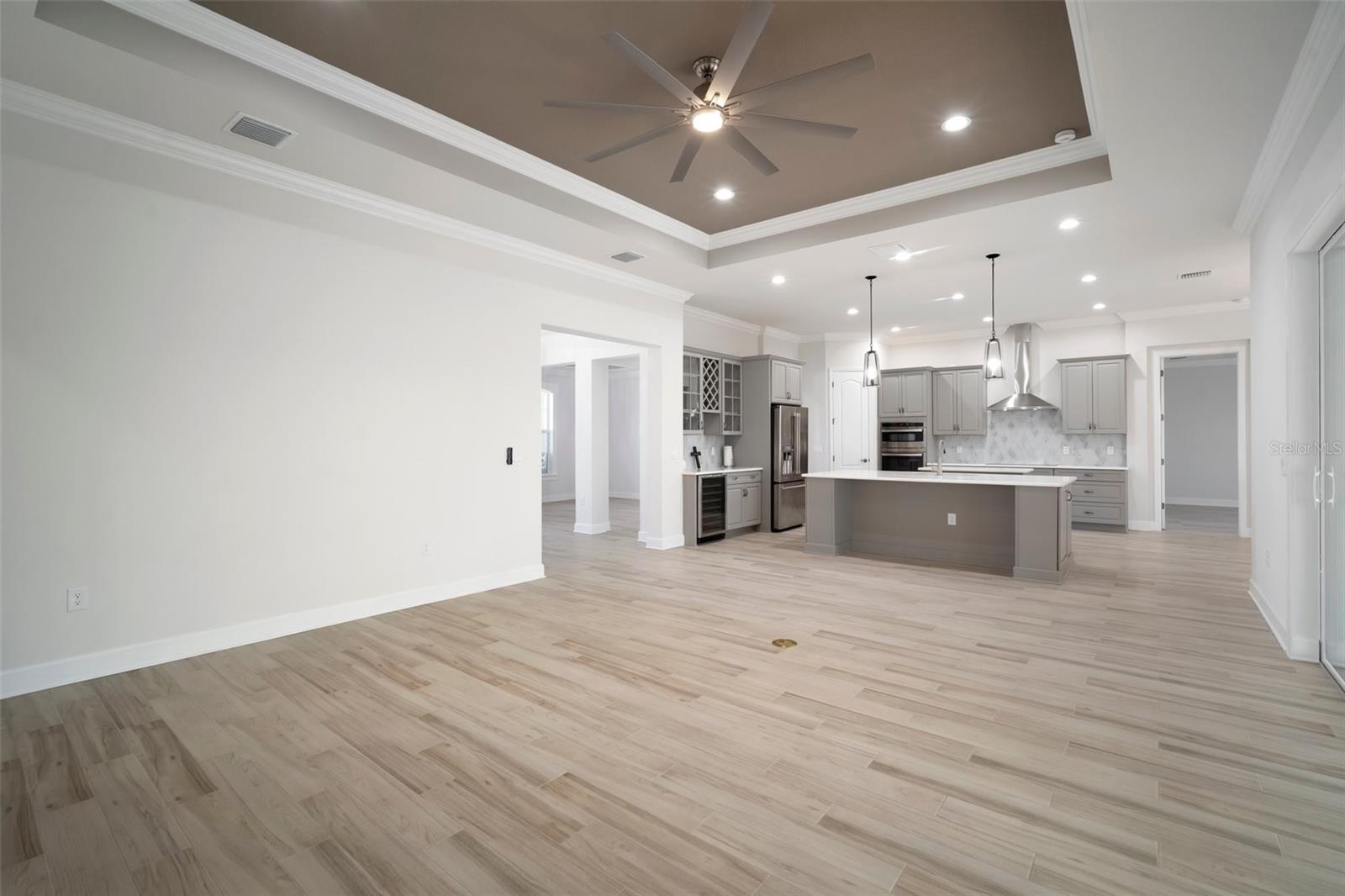 5325 San Remo Cir Property Photo 14