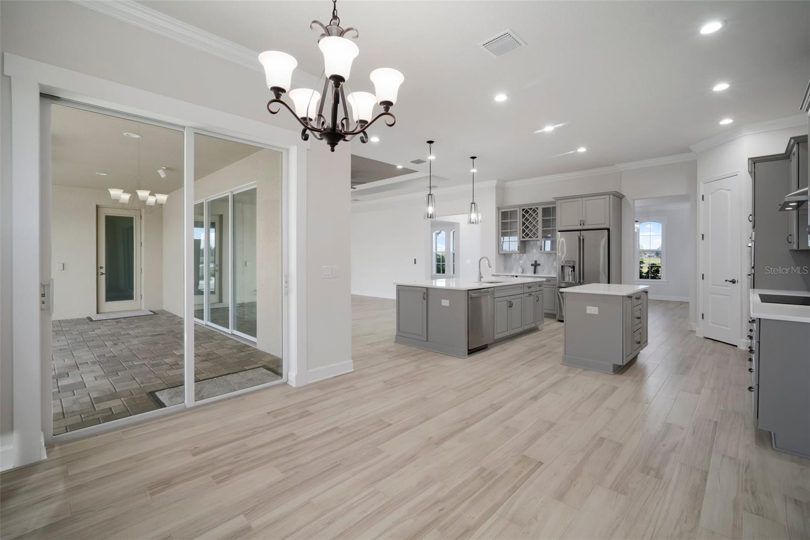 5325 San Remo Cir Property Photo 24
