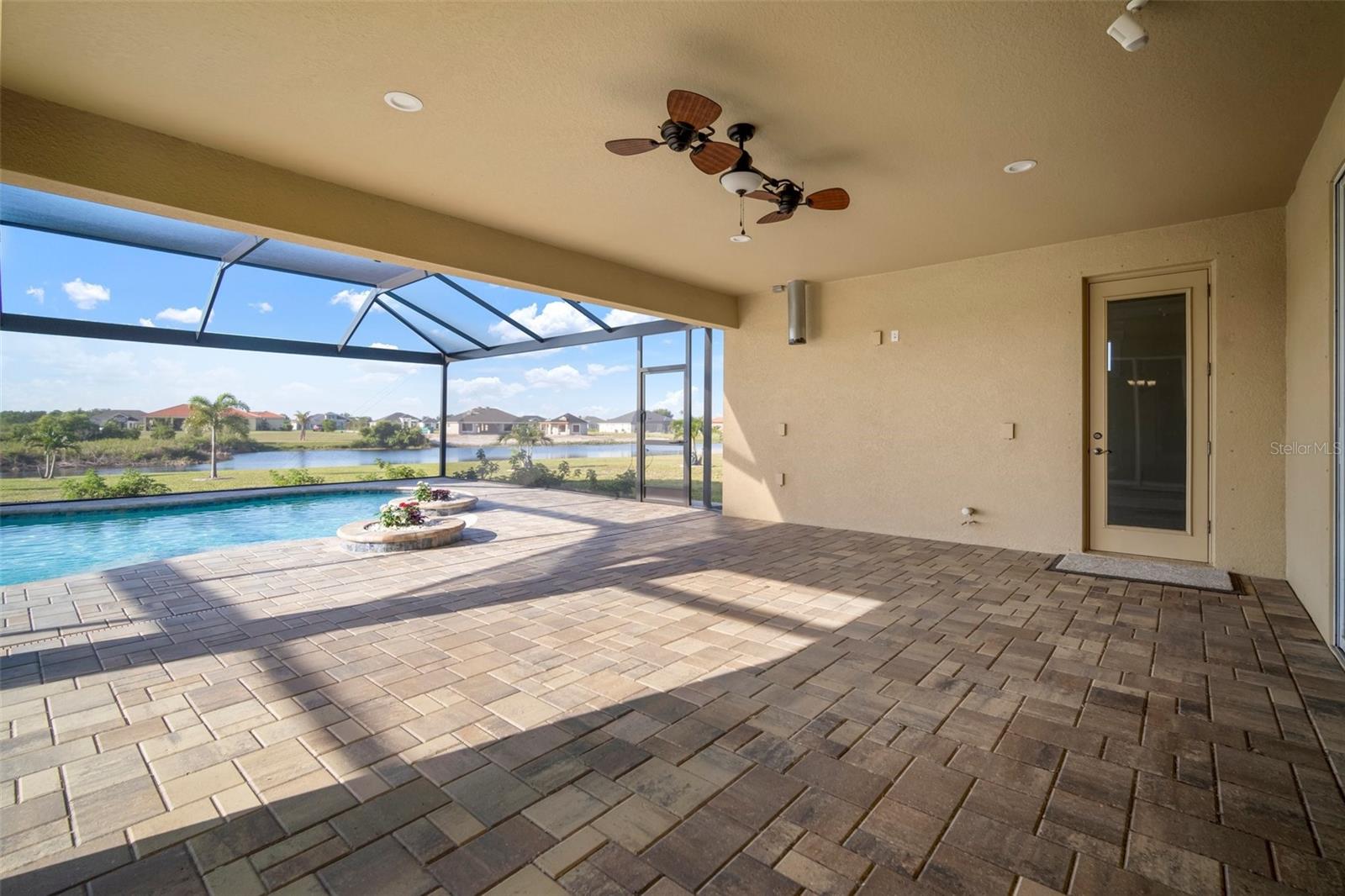 5325 San Remo Cir Property Photo 48