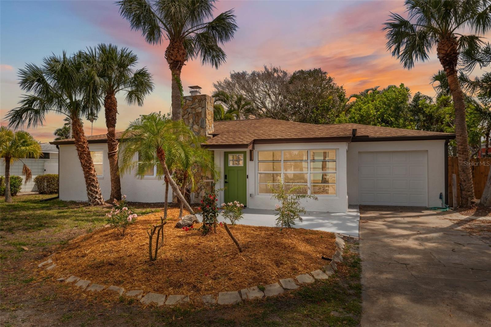 108 5th St Property Photo