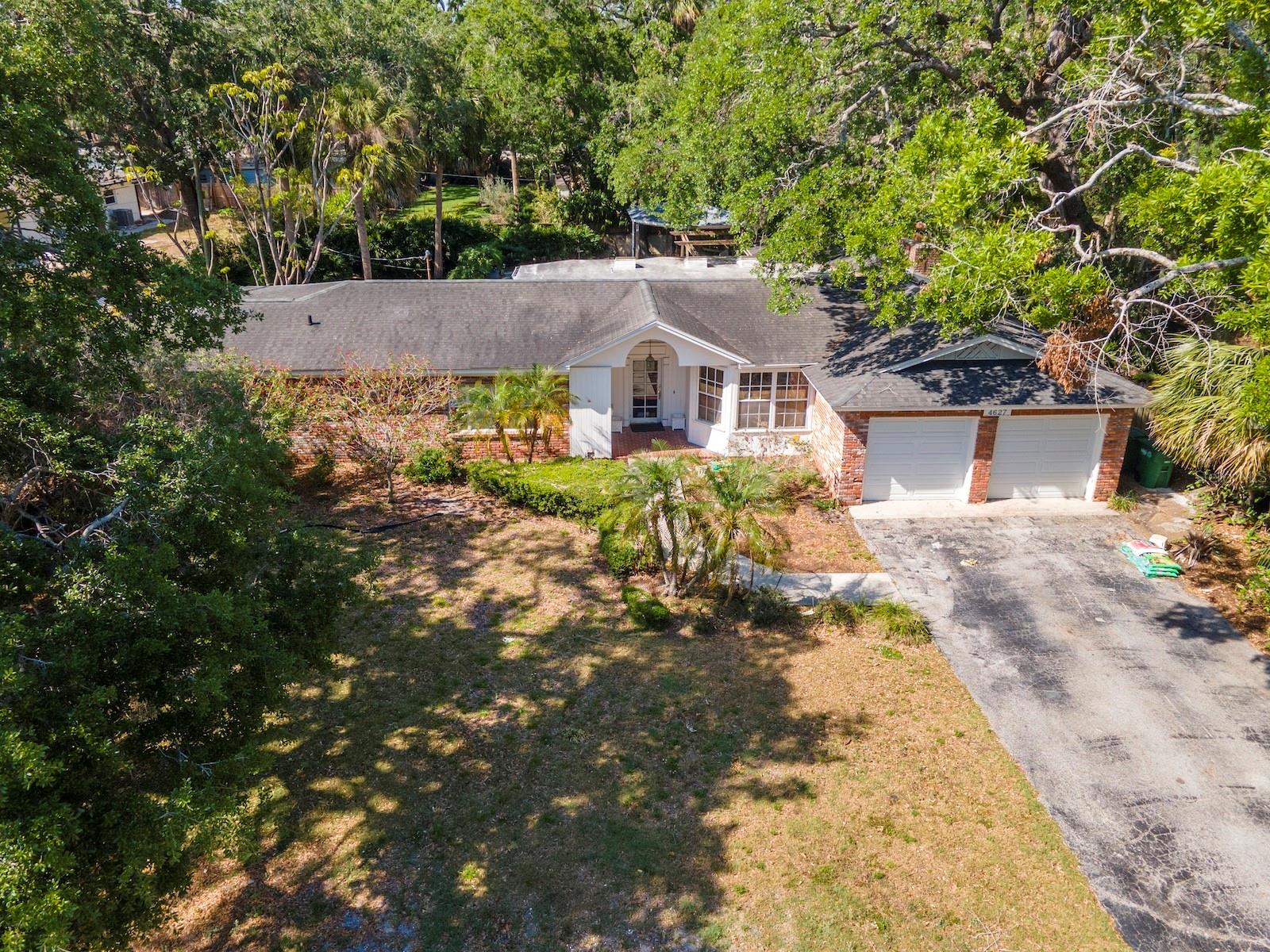 4627 W Browning Ave Property Photo 4