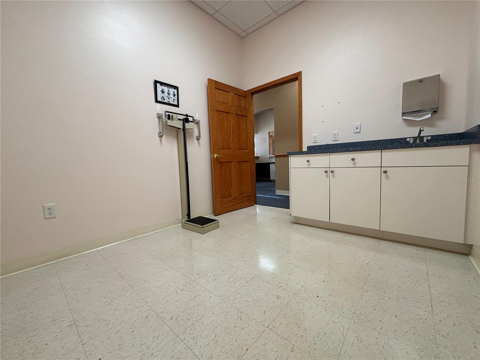 2855 Alt 19 Property Photo 11