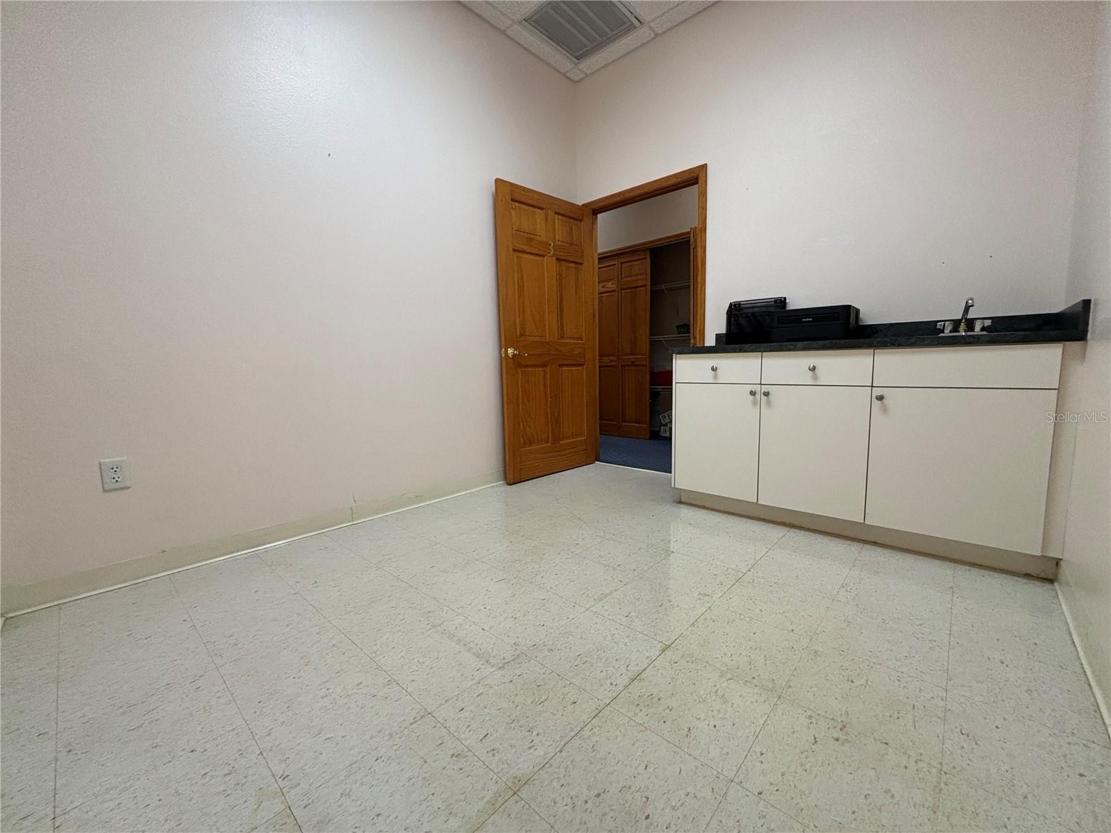 2855 Alt 19 Property Photo 14