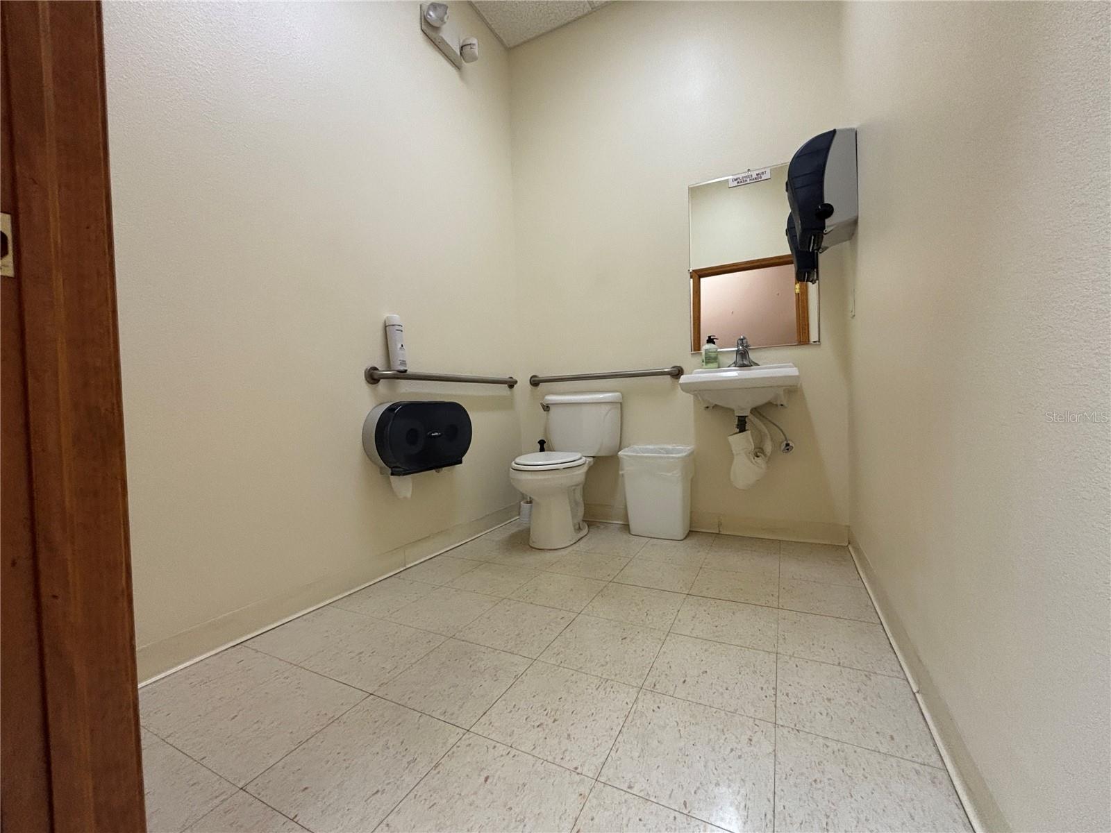 2855 Alt 19 Property Photo 16