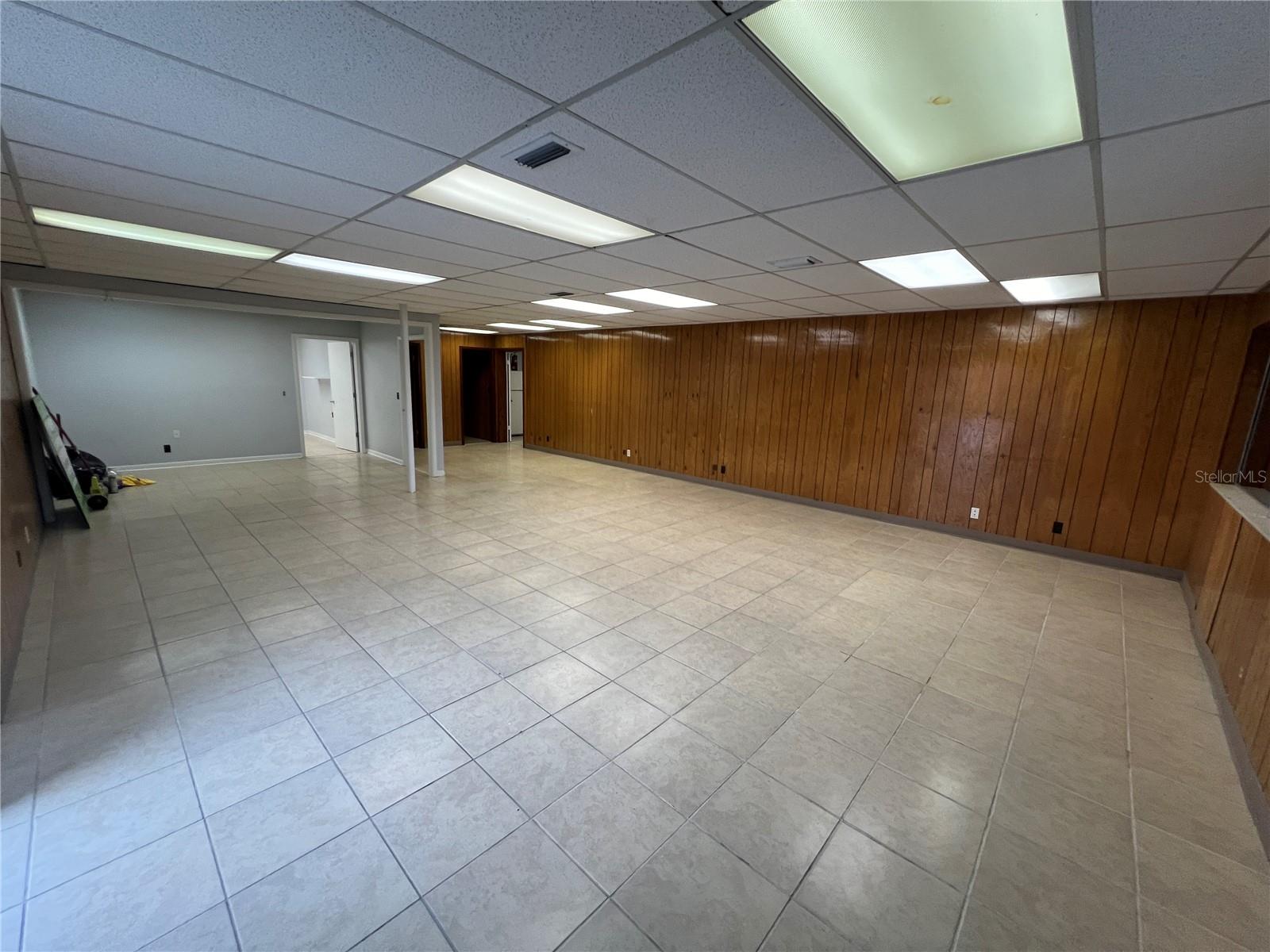 8610 N Suwanee Ave #8610 Property Photo 17