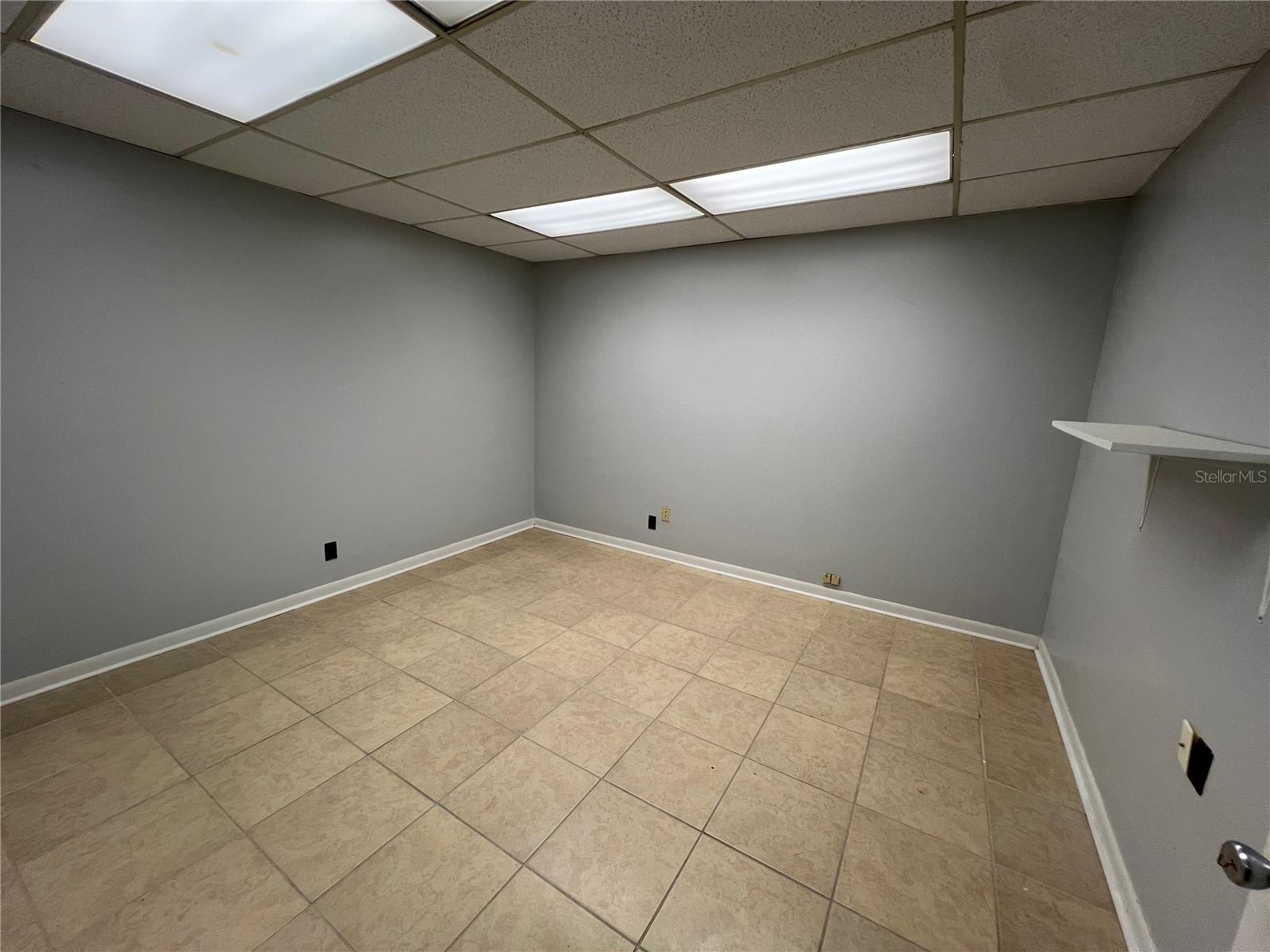 8610 N Suwanee Ave #8610 Property Photo 19