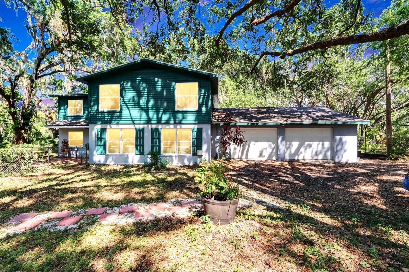 9724 Hermit Hollow Ln Property Photo