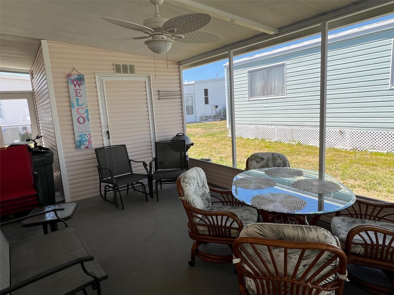 825 Coconut Palm St Property Photo 5