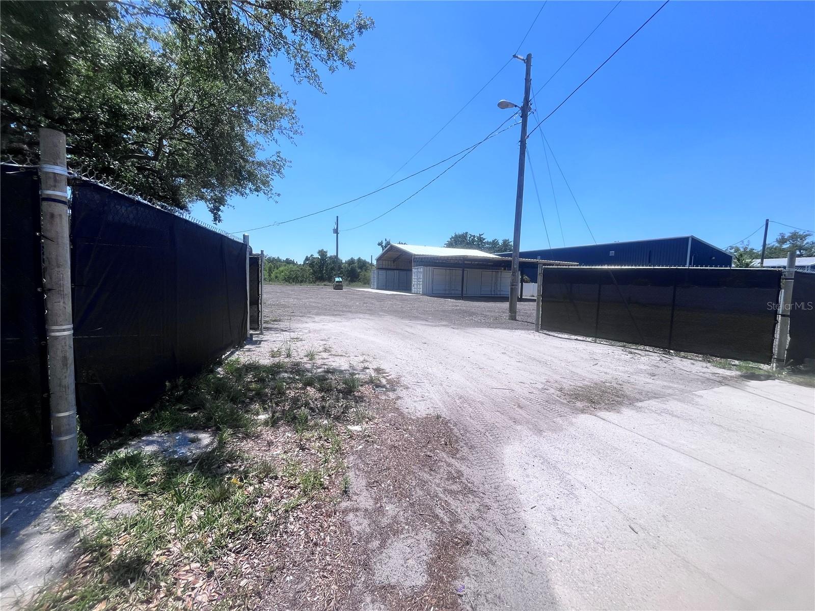 7305 E Causeway Blvd Property Photo
