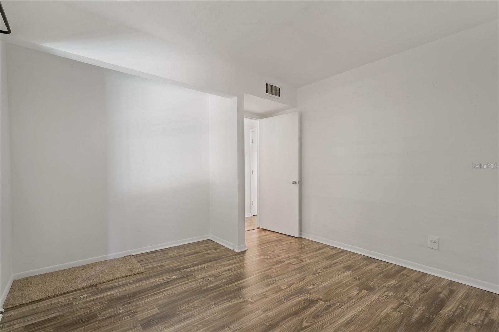 105 4th Ave Ne #220 Property Photo 15