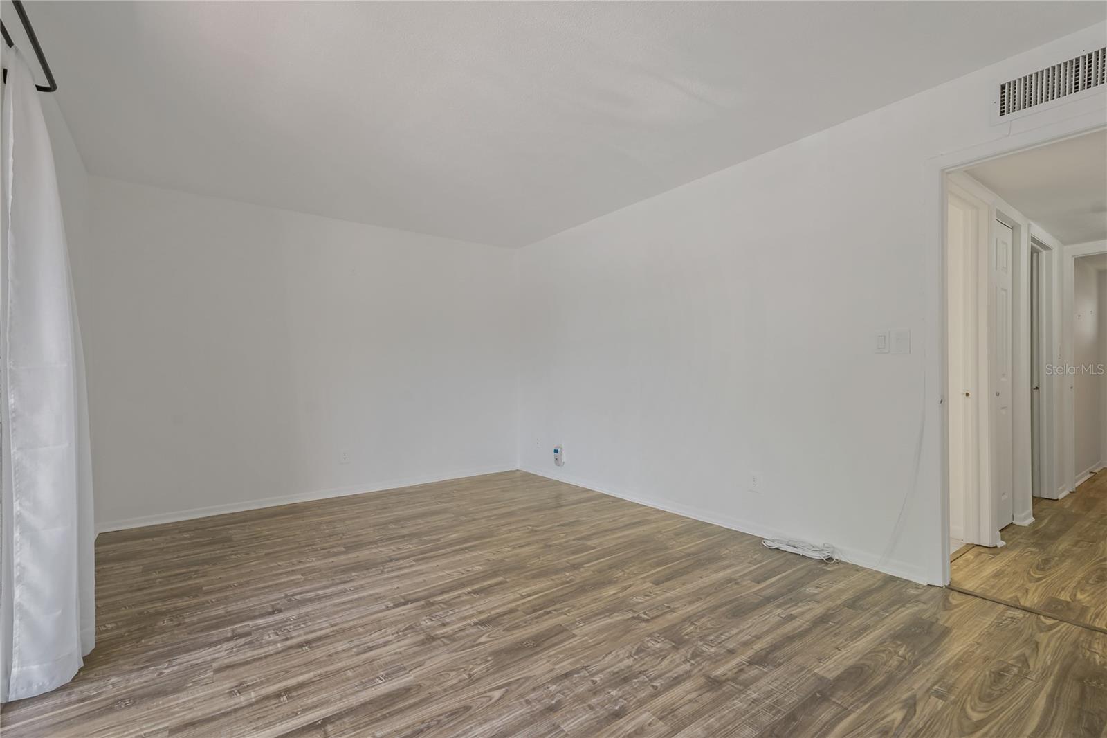 105 4th Ave Ne #220 Property Photo 16